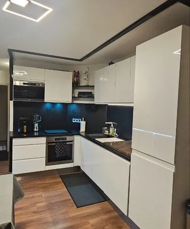 Appartement moderne avec grande terrasse de 28 m² - Colocation