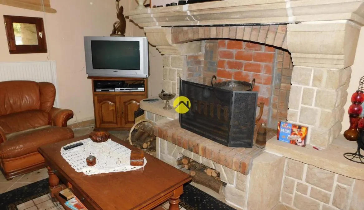 Photo 3