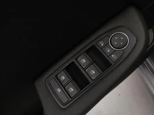 Renault Clio 1.0 tce 90ch evolution - 24 — photo 10