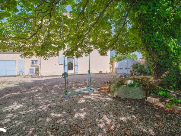 Maison 5 pièces 225 m²