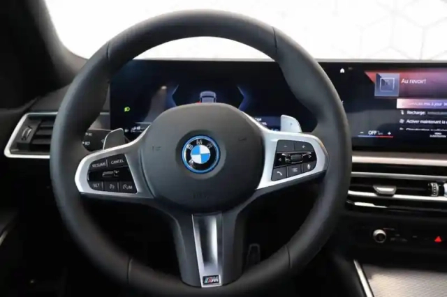 Bmw Serie 3 330e 292 ch bva8 — photo 14