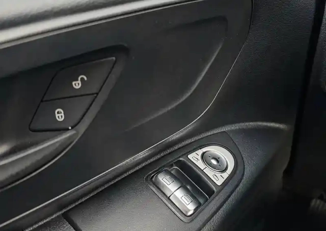 Mercedes Vito mixto 116 cdi 163ch — photo 15
