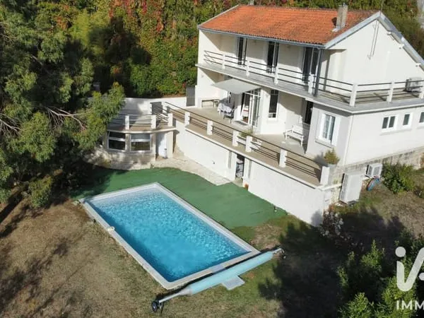 Maison 7 pièces 167 m²