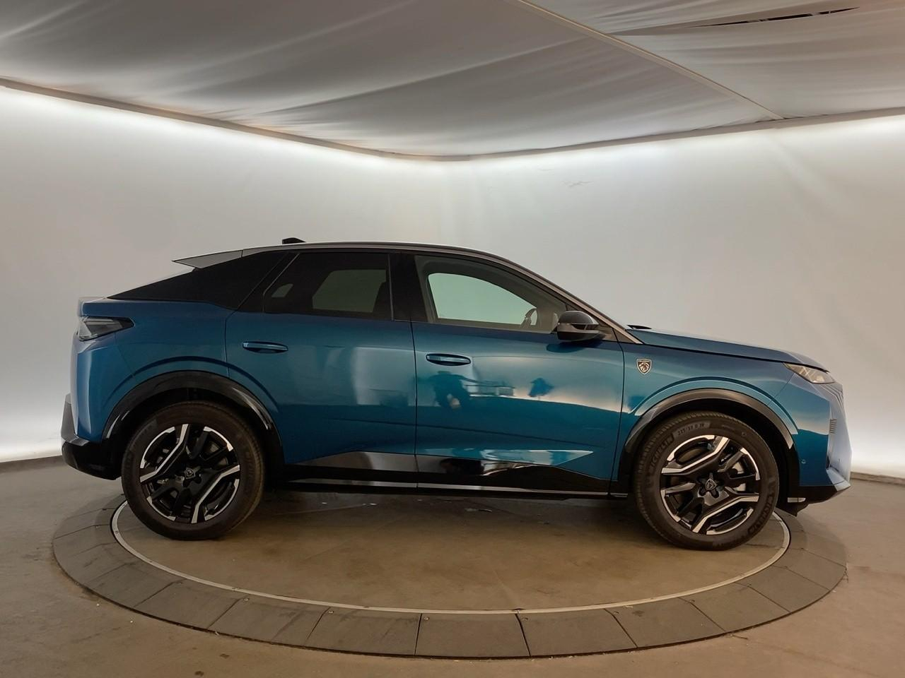 Peugeot 3008 electrique 210 ch 73 kwh gt — photo 4