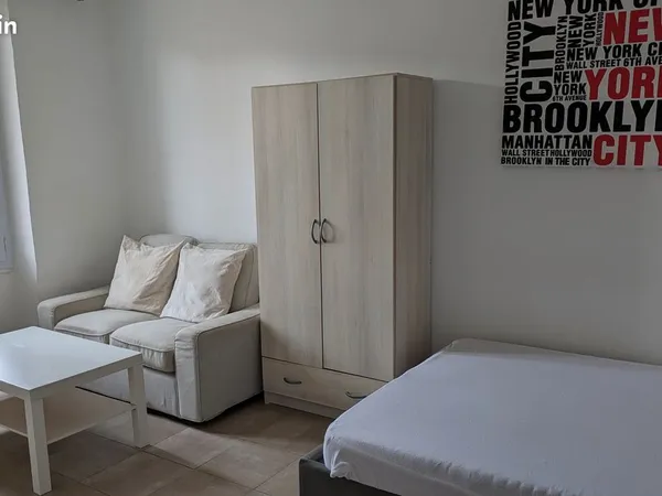 Joli petit appartement Bandol centre