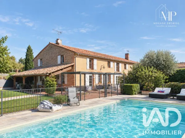 Maison 11 pièces 518 m²