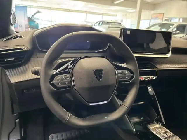 Peugeot 2008 hybrid 145 e-dcs6 — photo 33