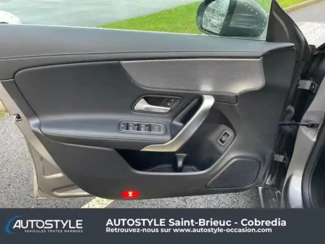 Mercedes Cla shooting brake 180 d 116ch business line 8g-dct — photo 14