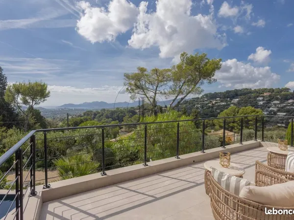 Villa 7 pièces 190 m²
