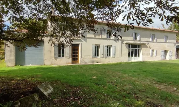 Maison Charentaise de caractère