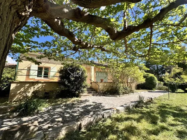Villa 7 pièces 182 m²