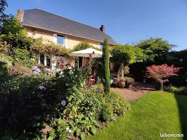 Maison 1 pièce 360 m²