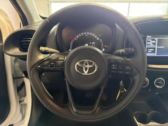 Toyota Aygo X 1.0 vvt-i 72ch dynamic my23 — photo 12
