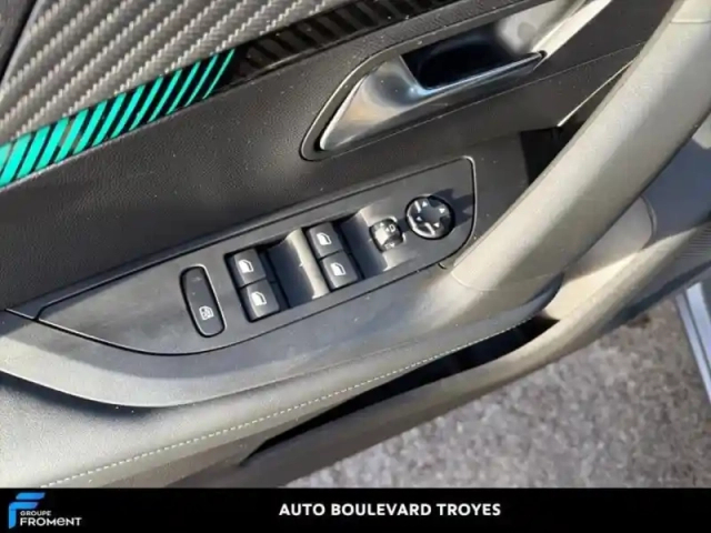Peugeot 2008 1.2 puretech 130ch s&amp;s allure eat8 — photo 30