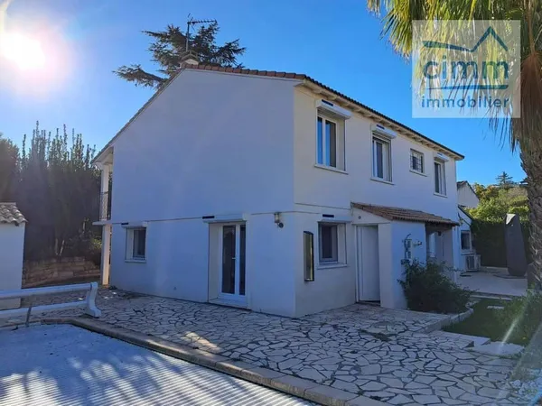 Villa 6 pièces 144 m²