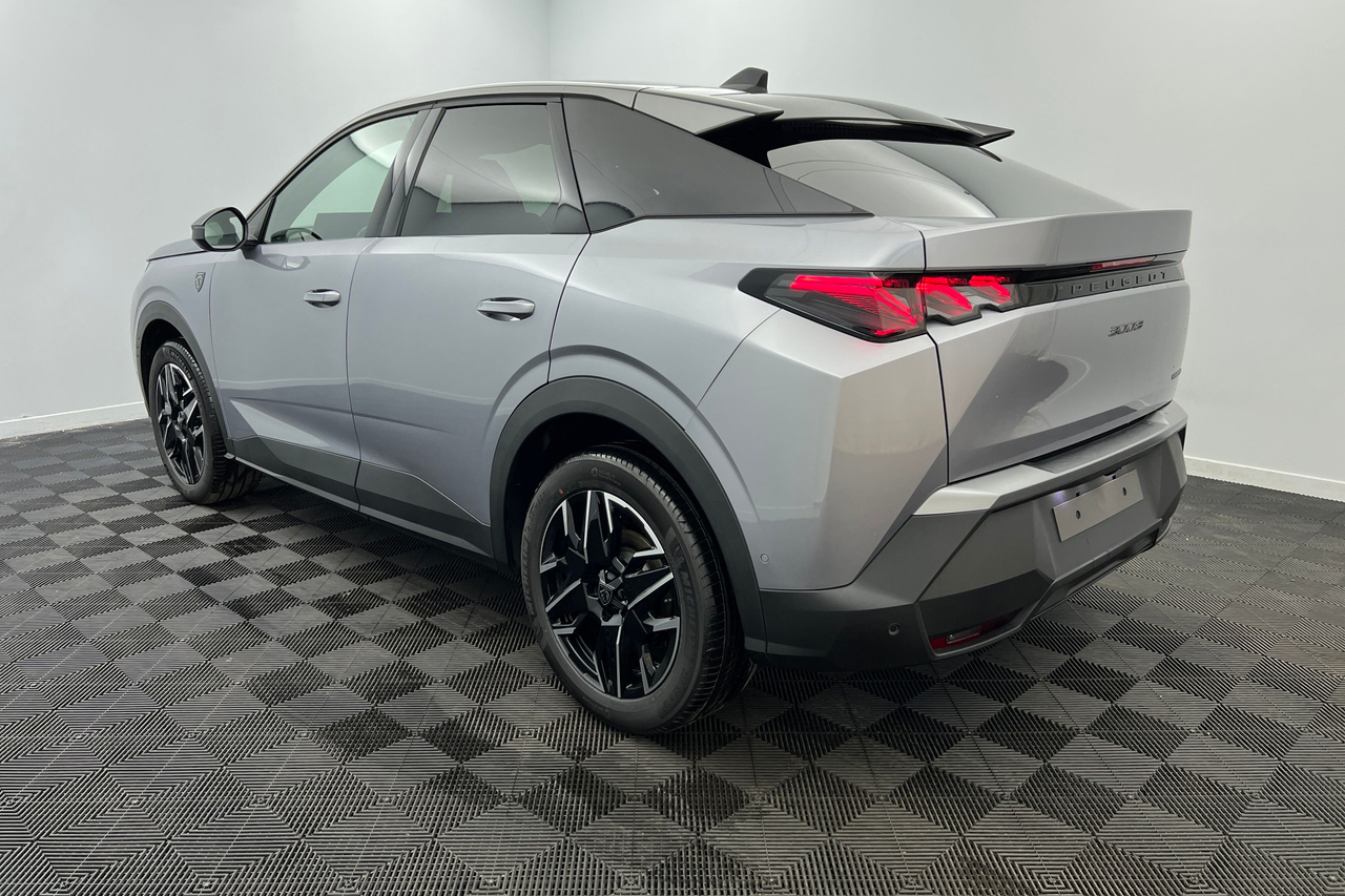 PEUGEOT 3008 Hybrid 145 e-DCS6 — photo 4