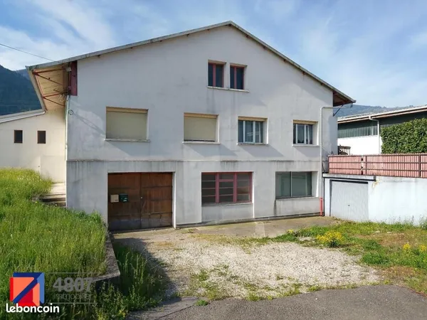 Commerce 98 m²