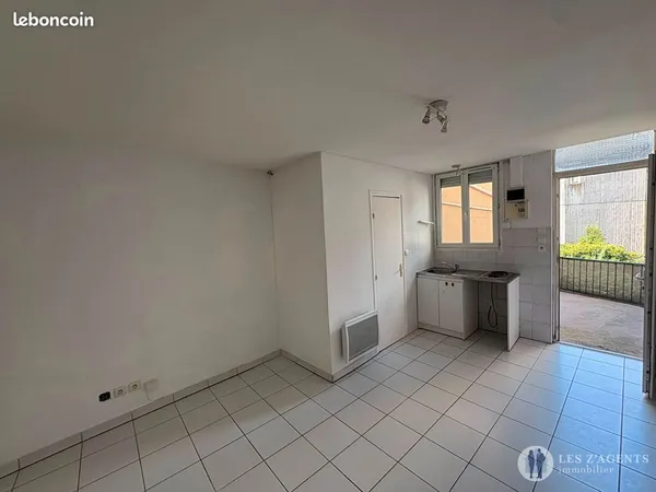 Studio 1 pièce 17 m²