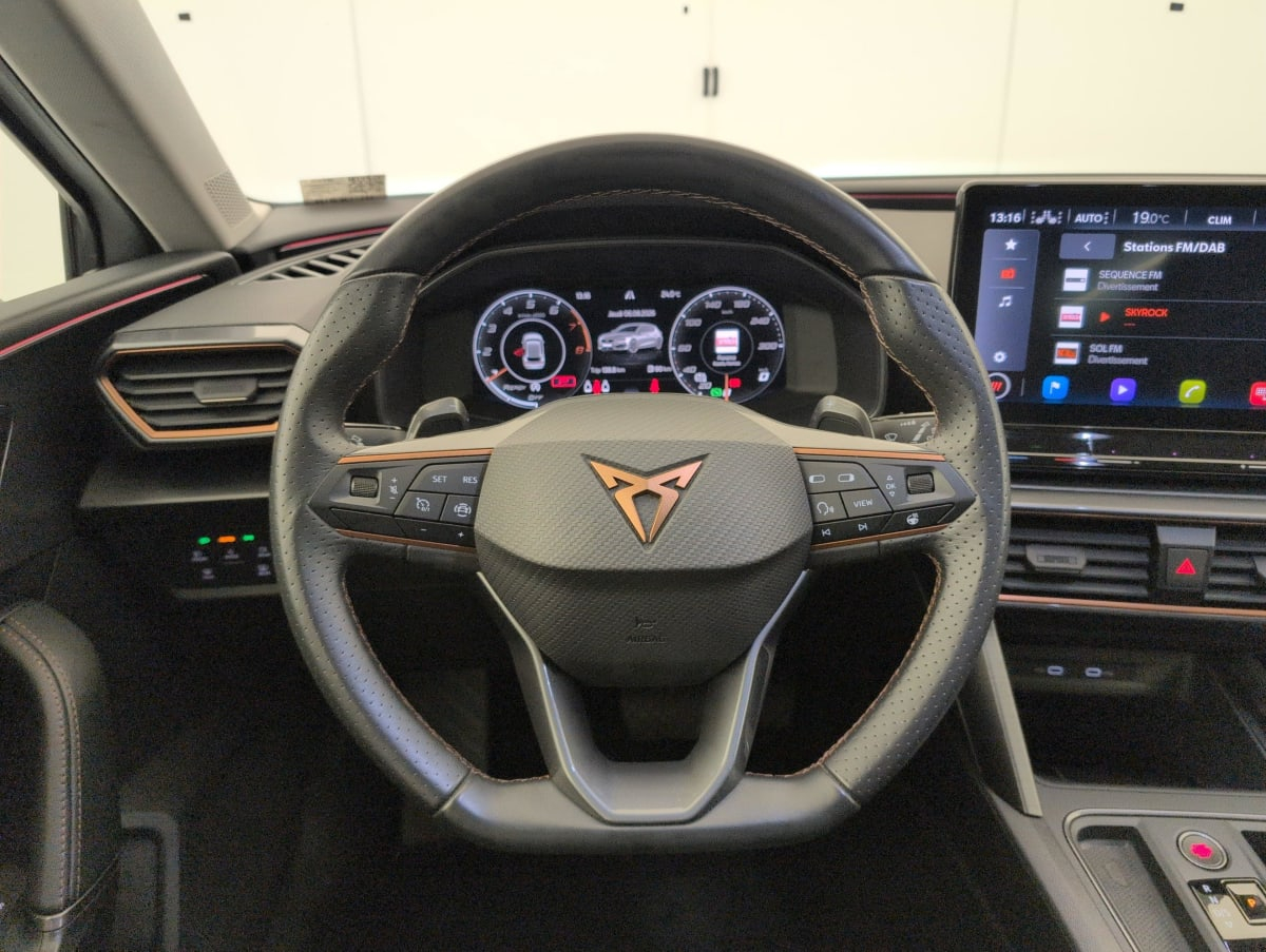 Cupra Leon — photo 14