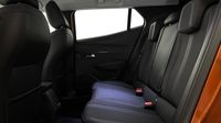 Peugeot 2008 1.2 PureTech 130ch S&S Allure — photo 13