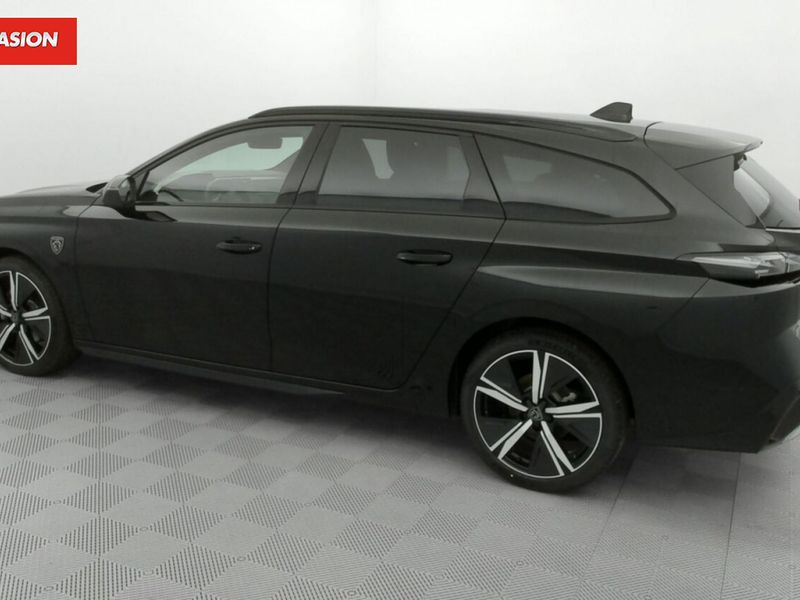 Peugeot 308 III 1.5 BlueHDi 130ch GT EAT8 — photo 32