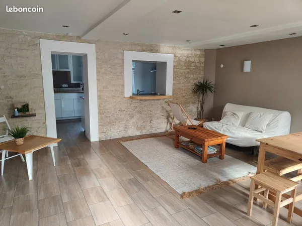 Appartement RDC 73M² avec cour privative