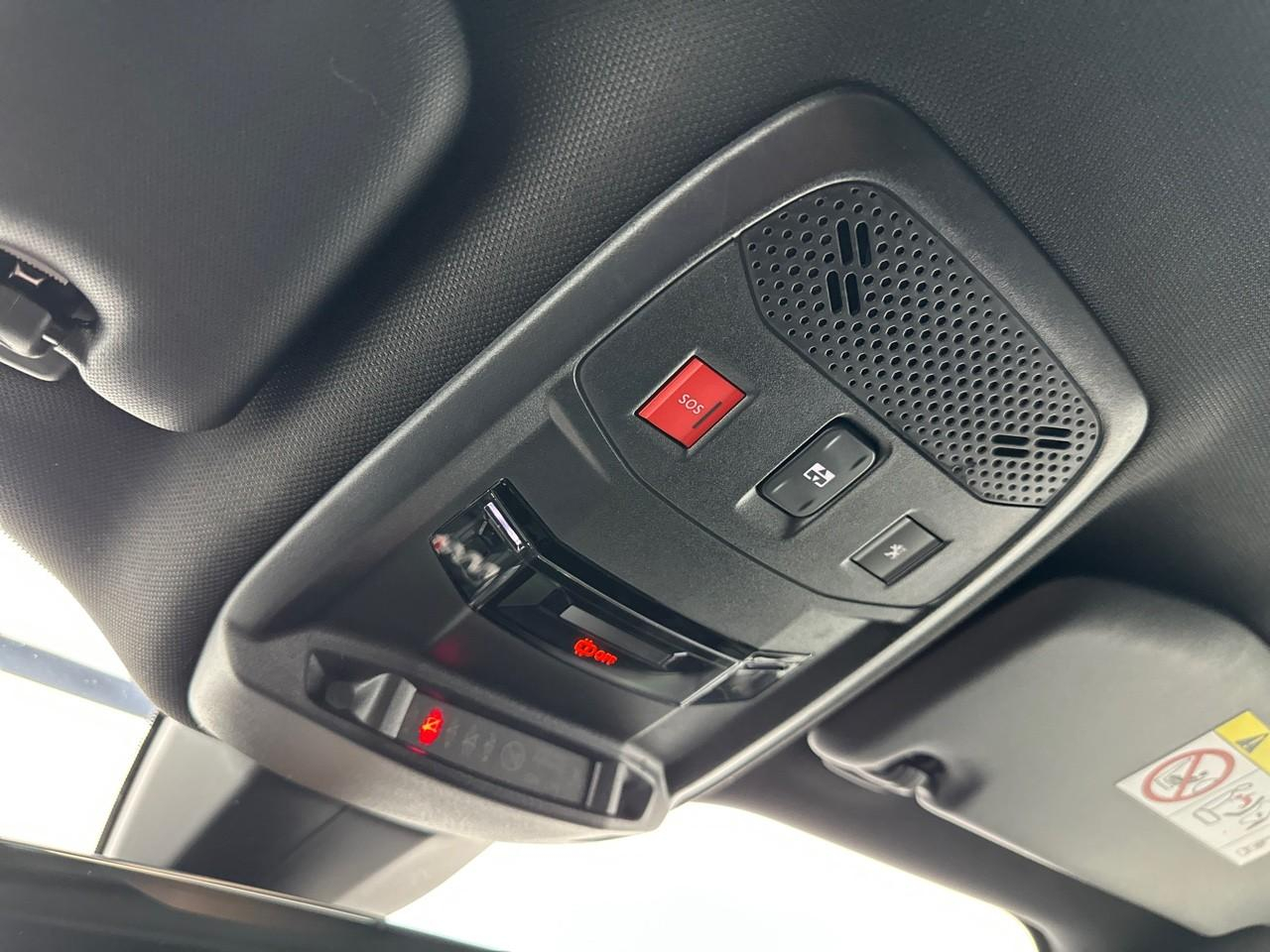 Peugeot 2008 electrique 136 ch gt pack — photo 34