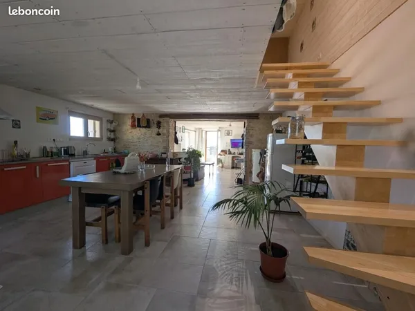 Maison 3 pièces 105 m²