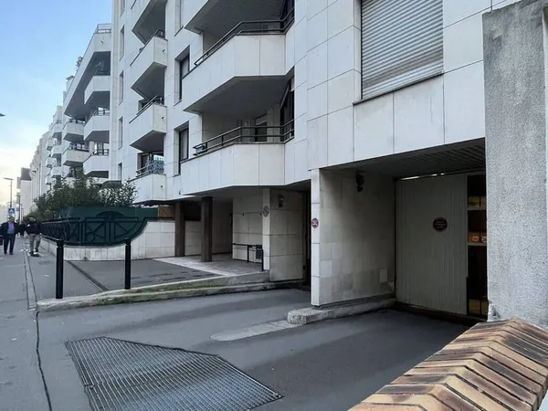 Parking 12 m²