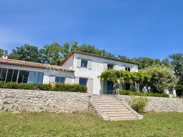 Fantastique Panorama Pour Cette Propriete D'exception