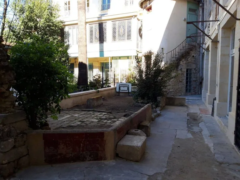 Photo 3