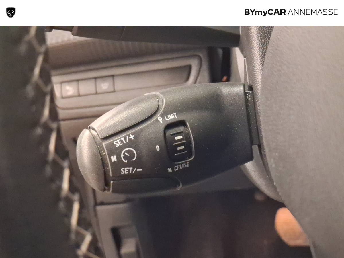 Peugeot 2008 PureTech 110ch S&amp;S EAT6 — photo 14