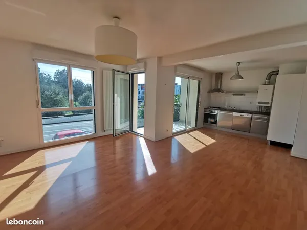 Appartement lumineux très proche Beaulieu