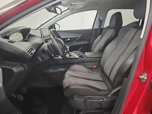 Peugeot 3008 1.2 puretech 130ch allure s&amp;s — photo 14