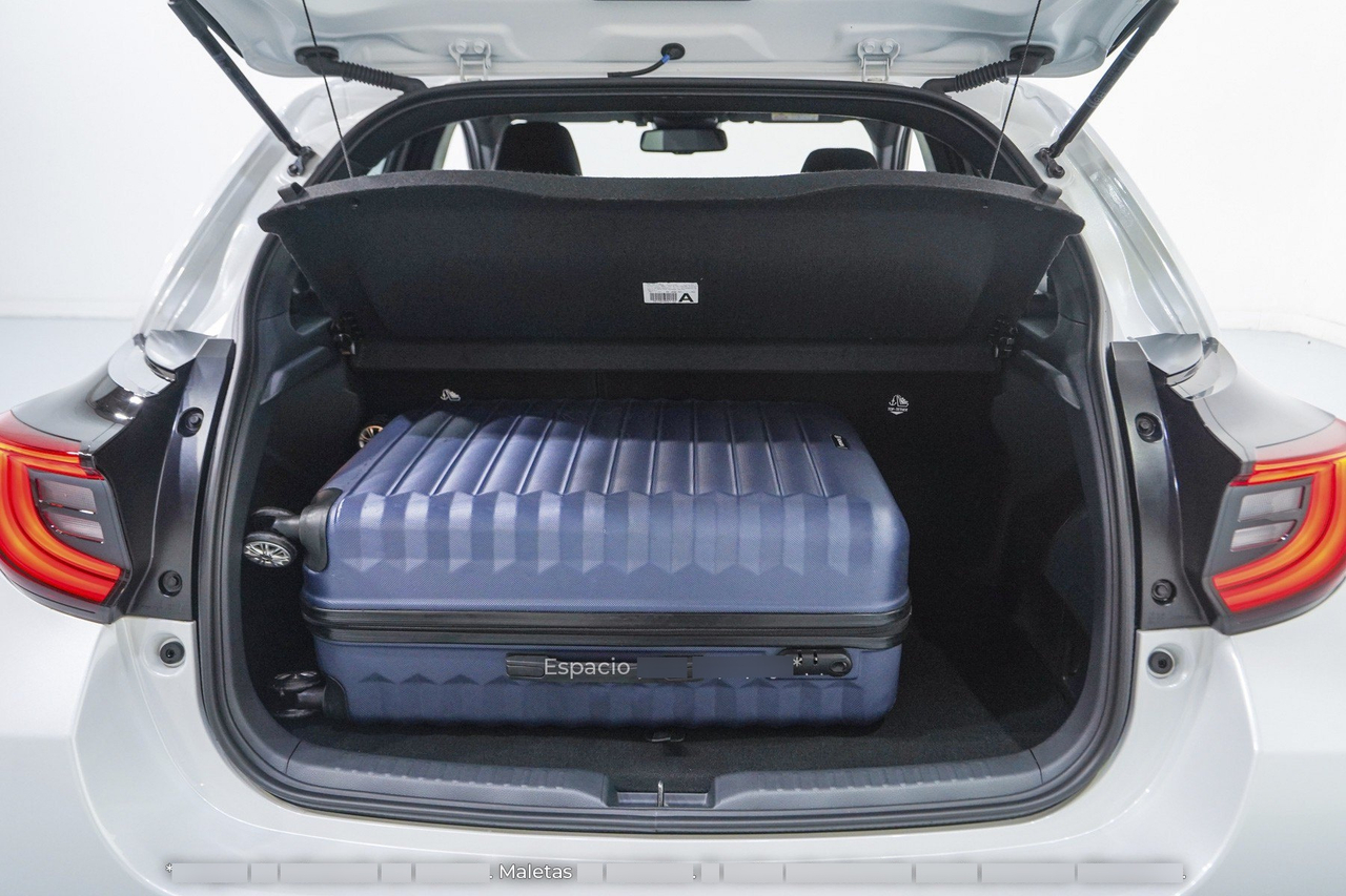 Toyota Yaris 4 — photo 15