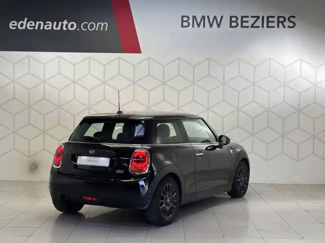 Mini Mini hatch 3 portes one 102 ch bva7 — photo 2