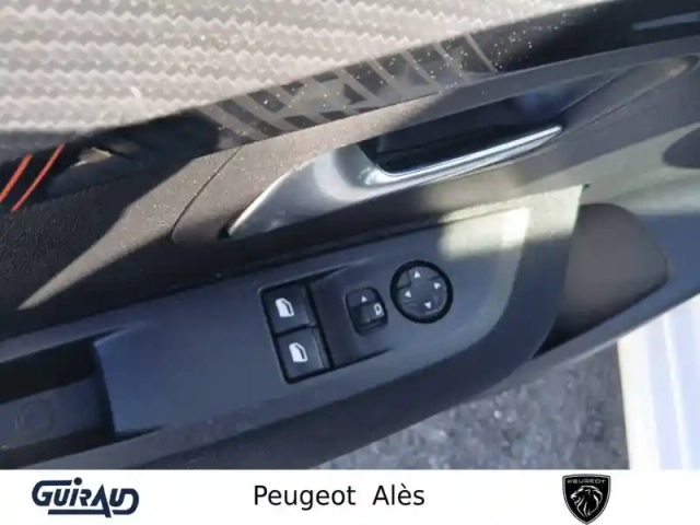 Peugeot 208 puretech 75 s&amp;s bvm5 — photo 12