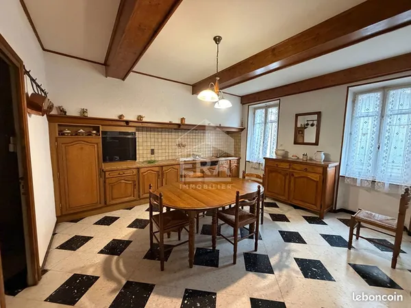 Maison 4 pièces 132 m²