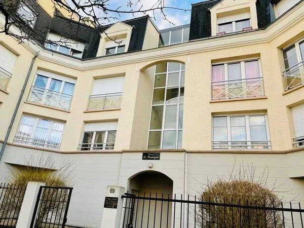 Studio 1 pièce 24 m²