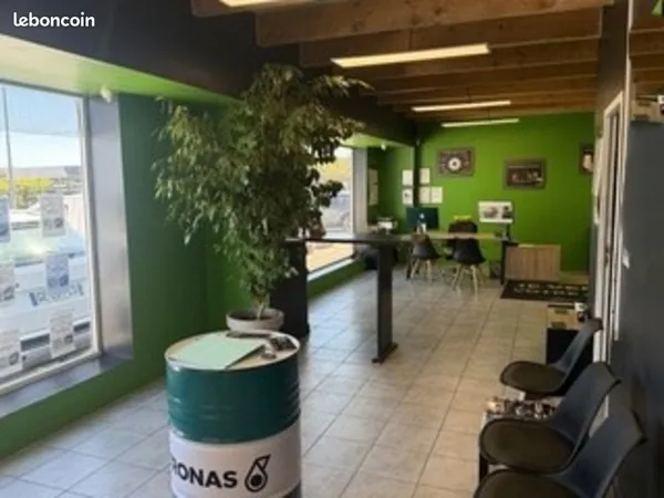 Fonds de commerce autos 11 850 m²