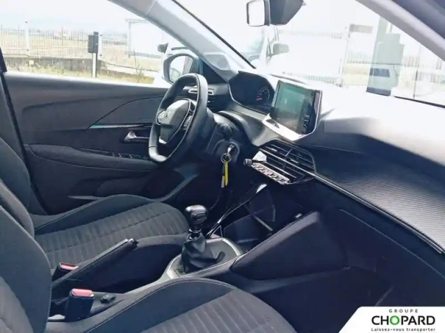 Peugeot 208 puretech 100 s&amp;s bvm6 — photo 13