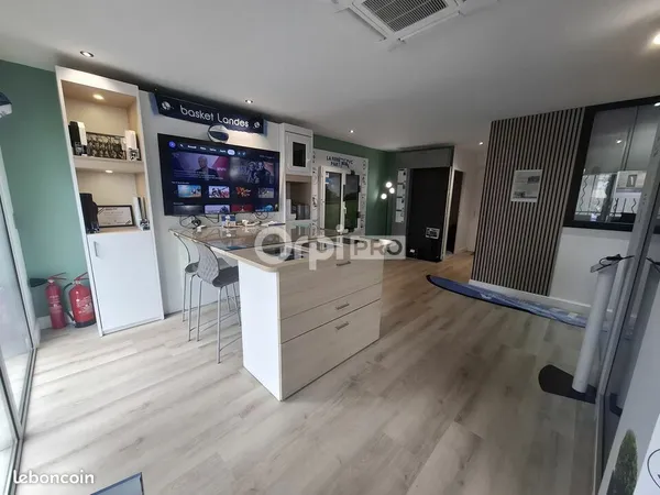 Local commercial 70 m²