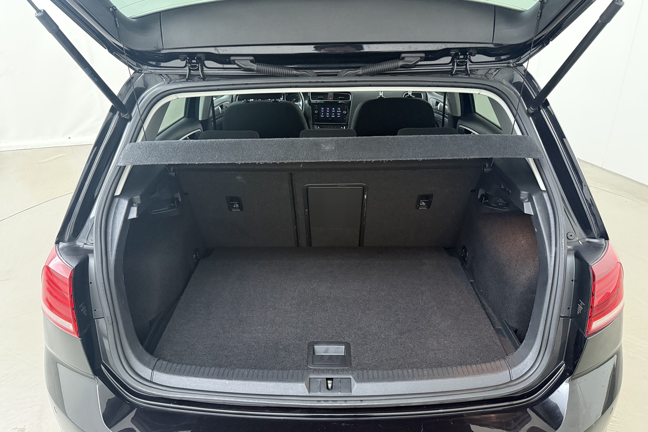 Volkswagen Golf 7 — photo 5
