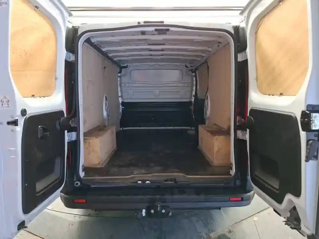 Renault Trafic fgn l2h1 3000 kg blue dci 150 edc — photo 9