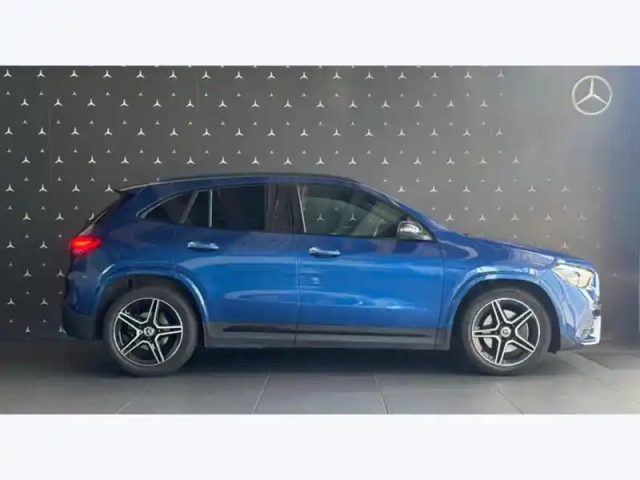 Mercedes Gla 200 d amg line — photo 28