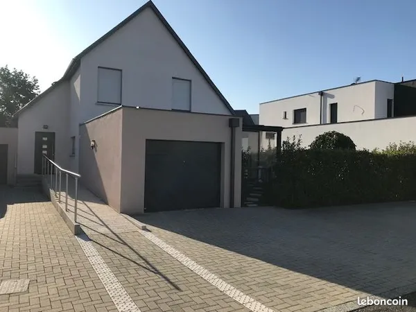 Maison bi-famille, 3 chambres, 104m2 à Holtzheim