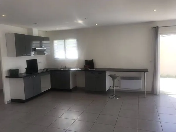 Maison de plain-pied 5 pièces 103 m²