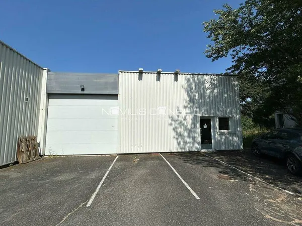 Local d'activité 160 m²