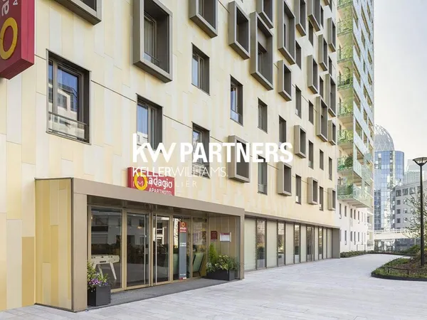 VENTE : appartement 1 pièce (25 m² + parking) à COURBEVOIE