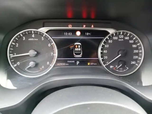Nissan Qashqai mild hybrid 158 ch xtronic — photo 10